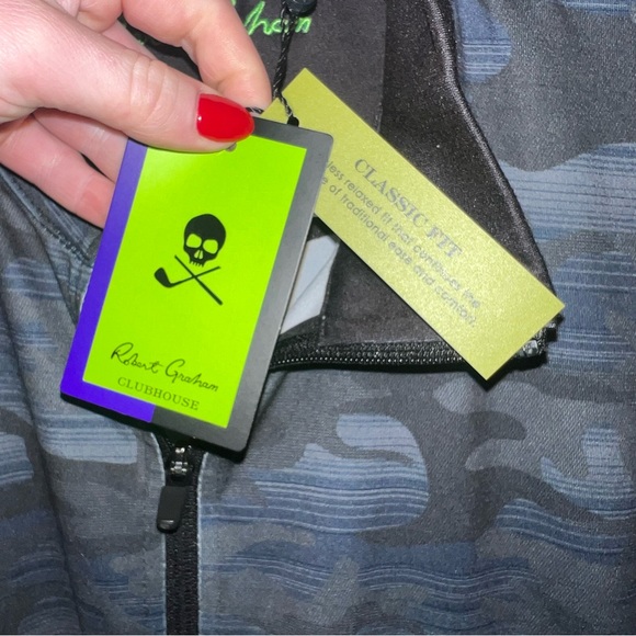 Robert Graham Vest - Picture 3 of 5